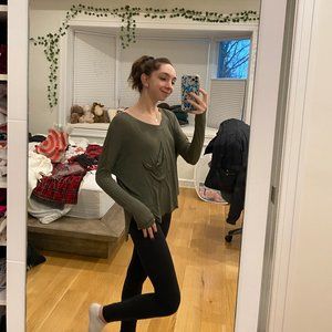 goes with every outfit and SO COMFORTABLE